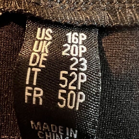 Halston black every day pants. - Picture 4 of 4